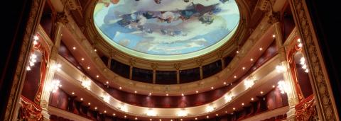 Plafond d'un Opéra d'époque