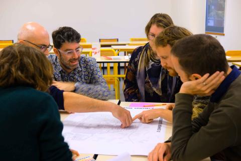 Des personnels en réflexion